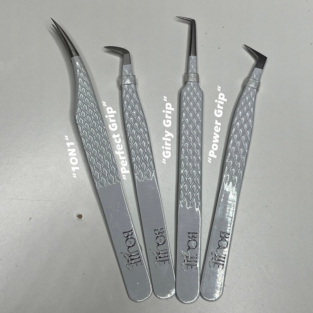 Pretty Girls Luv Jesus - Lash Tweezers