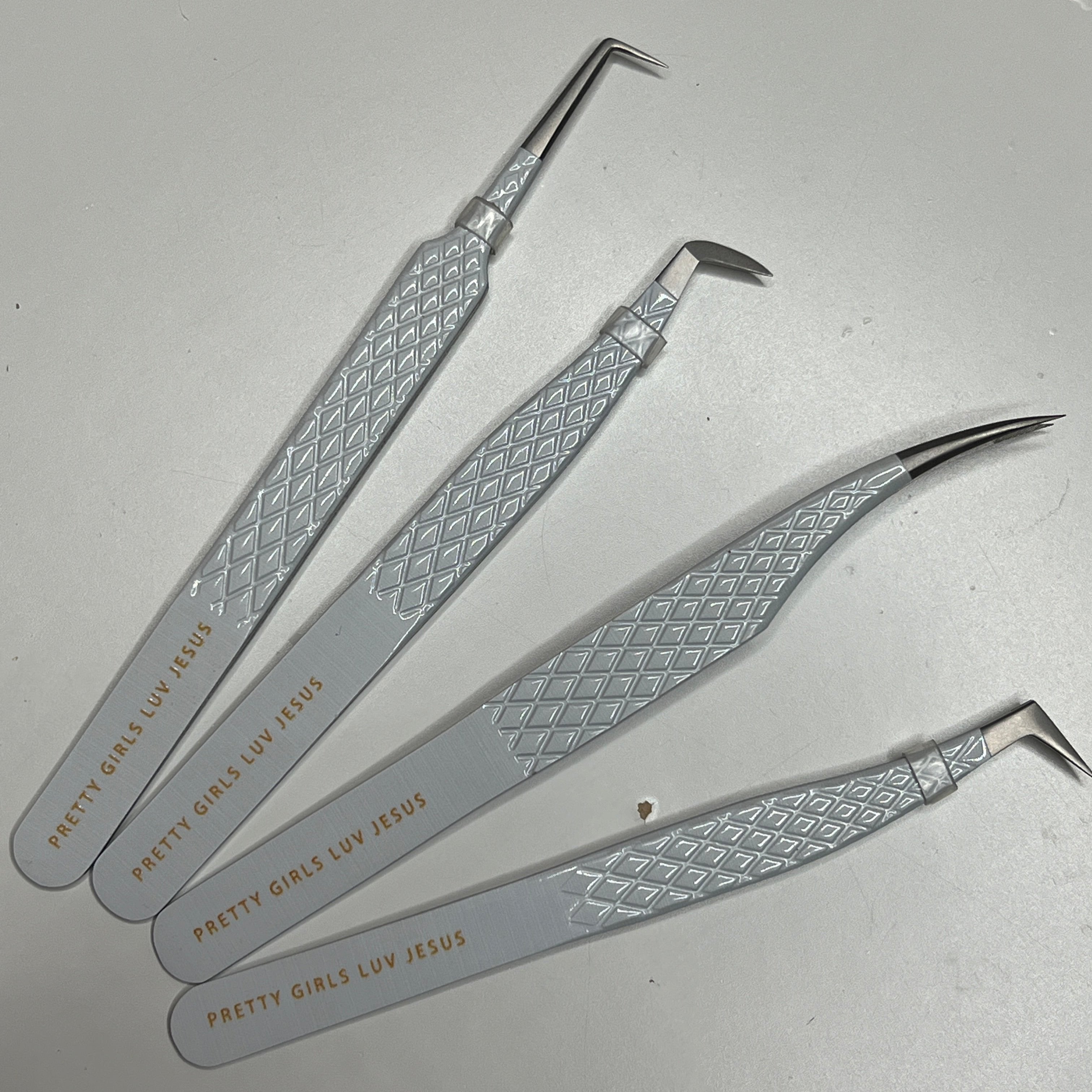 Pretty Girls Luv Jesus - Lash Tweezers