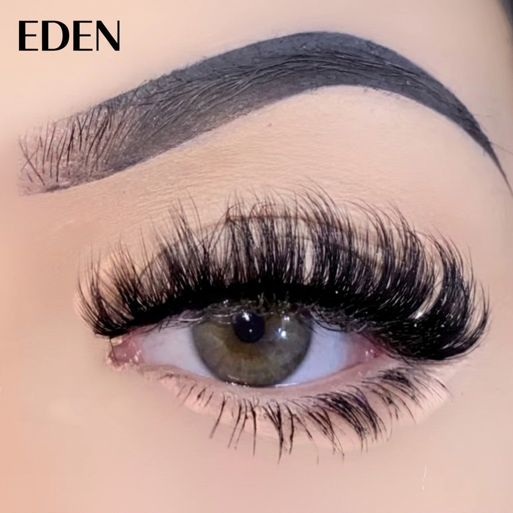 Daboujiebar EDEN wispy flared lash strips with a subtle cat eye finish and soft curl.